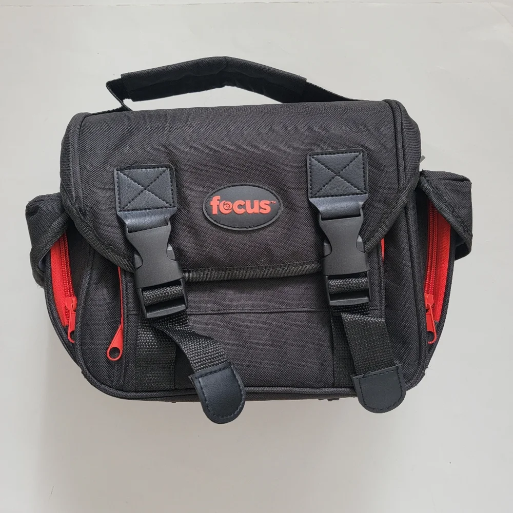 Focus Small DSLR Camera Bag Shoulder Black Pockets NWOT